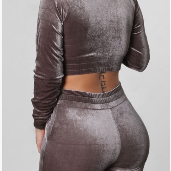 Two piece suede jumpsuit so cute - Picture 4 of 4